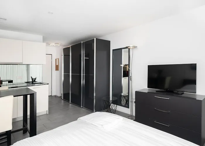 Natascha 公寓式酒店 3*